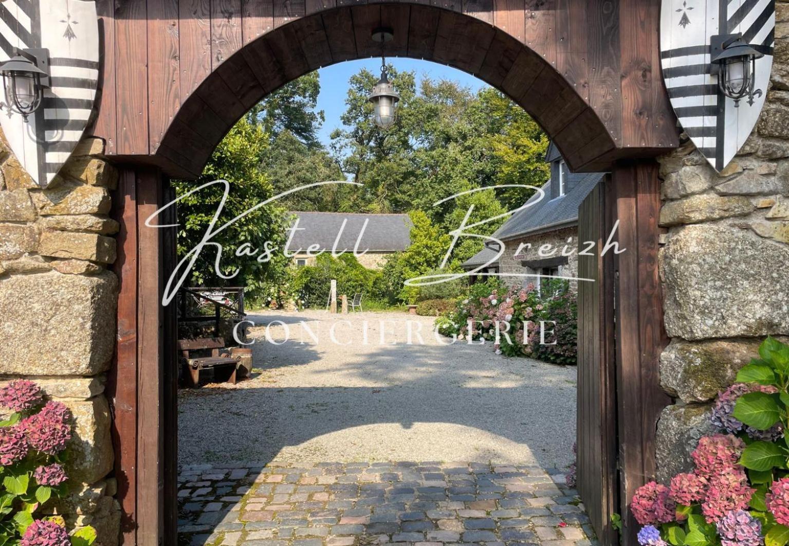 La Familiale Du Manoir De Kerollivier Villa Saint-Gilles-Pligeaux Dış mekan fotoğraf